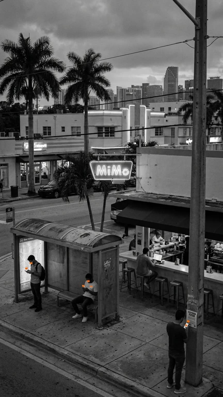 Un bulevar de Miami al atardecer donde cuatro personas miran un mapa, una red social, un portátil y un cartel impreso antes de elegir un negocio local Un bulevar de Miami al atardecer donde cuatro personas miran un mapa, una red social, un portátil y un cartel impreso antes de elegir un negocio local