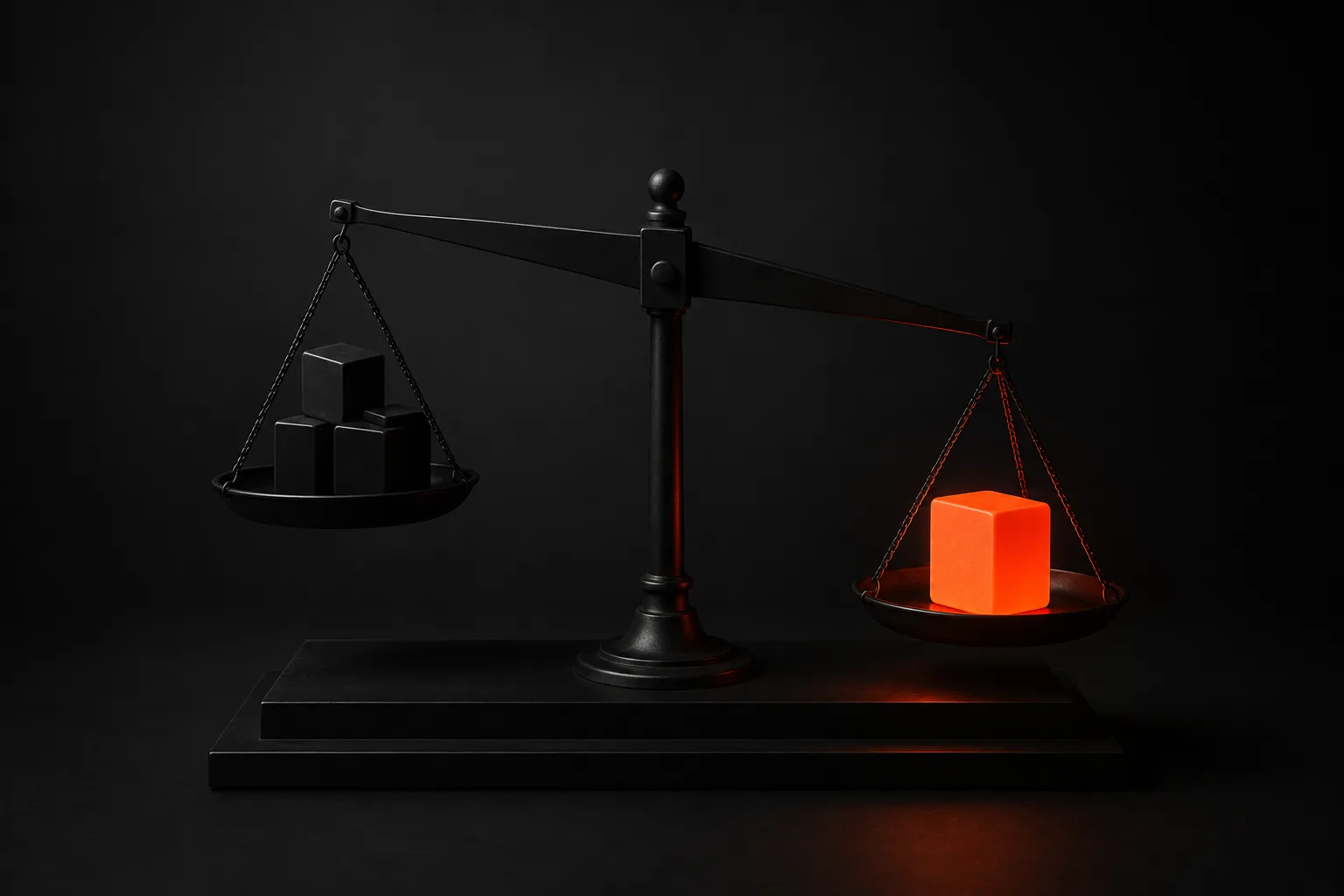 Una balanza negra donde un solo cubo naranja pesa más que varios negros — metáfora de la puntuación de prioridad y oportunidad que ataca primero lo que más mueve Una balanza negra donde un solo cubo naranja pesa más que varios negros — metáfora de la puntuación de prioridad y oportunidad que ataca primero lo que más mueve